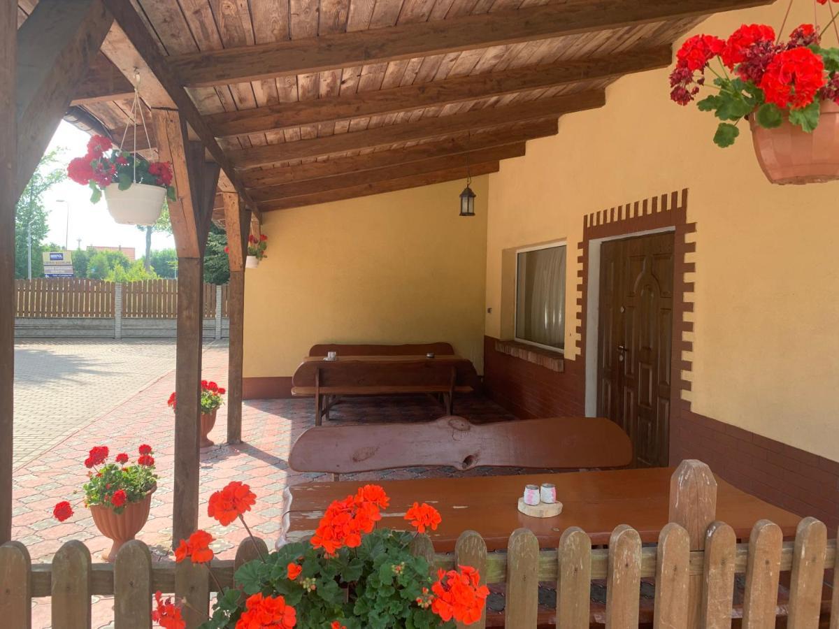 Noclegi Ciesiul Orneta Exterior foto